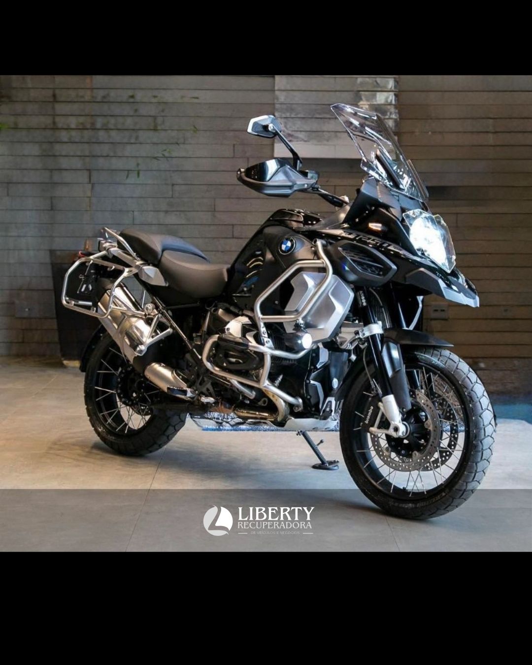 BMW R 1250 ADVENTURE 2023 Preta 45000km $ 48.500